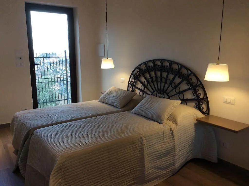 ホテル Il Casale Di Caterina タオルミーナ